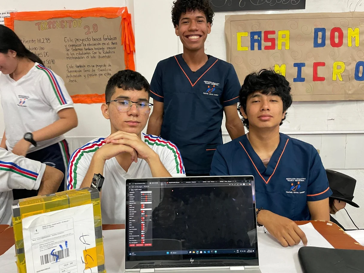 Stand de Migración - Exponavia